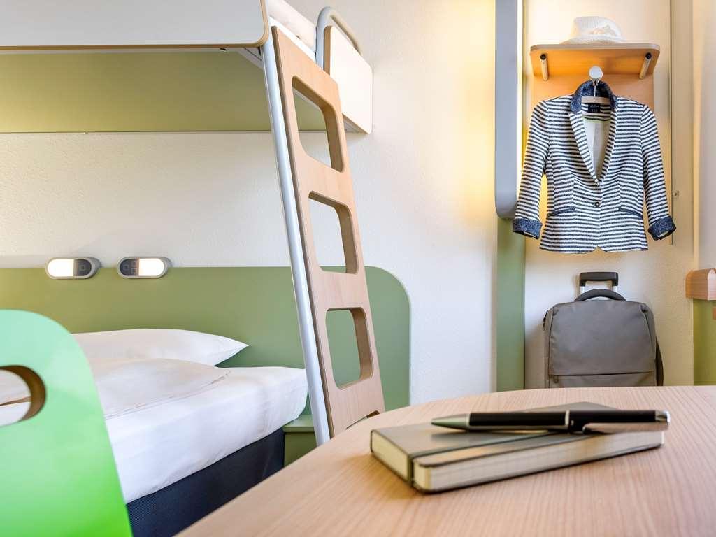 Ibis Budget Озаску Екстер'єр фото