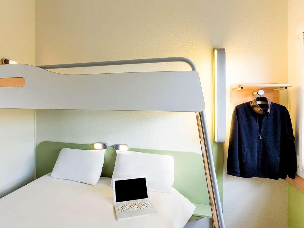 Ibis Budget Озаску Екстер'єр фото